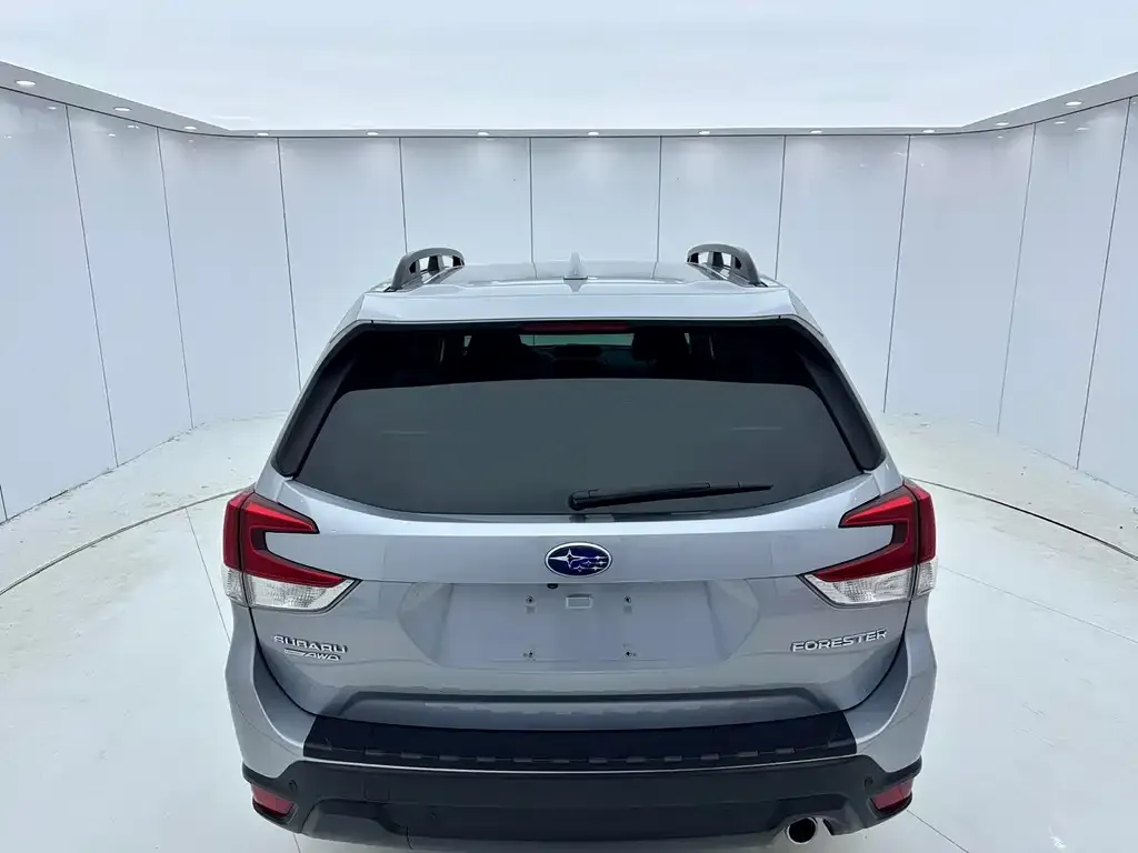Subaru Forester 2022 из CN, фото 6
