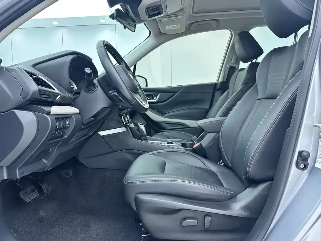 Subaru Forester 2022 из CN, фото 7