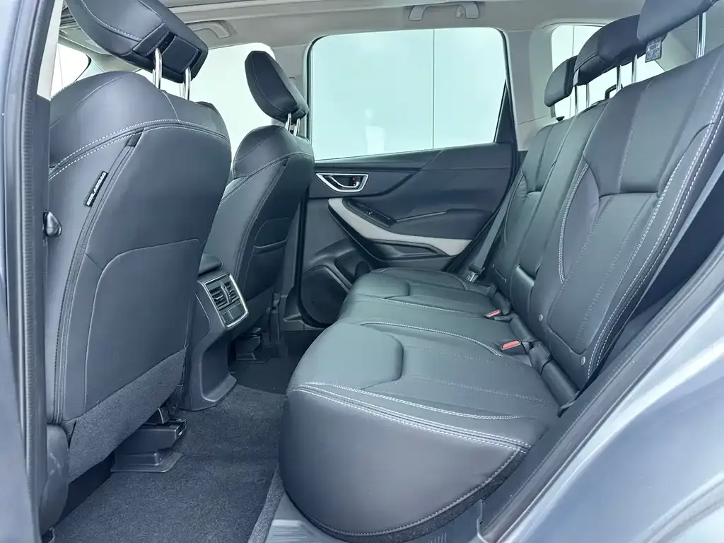 Subaru Forester 2022 из CN, фото 9