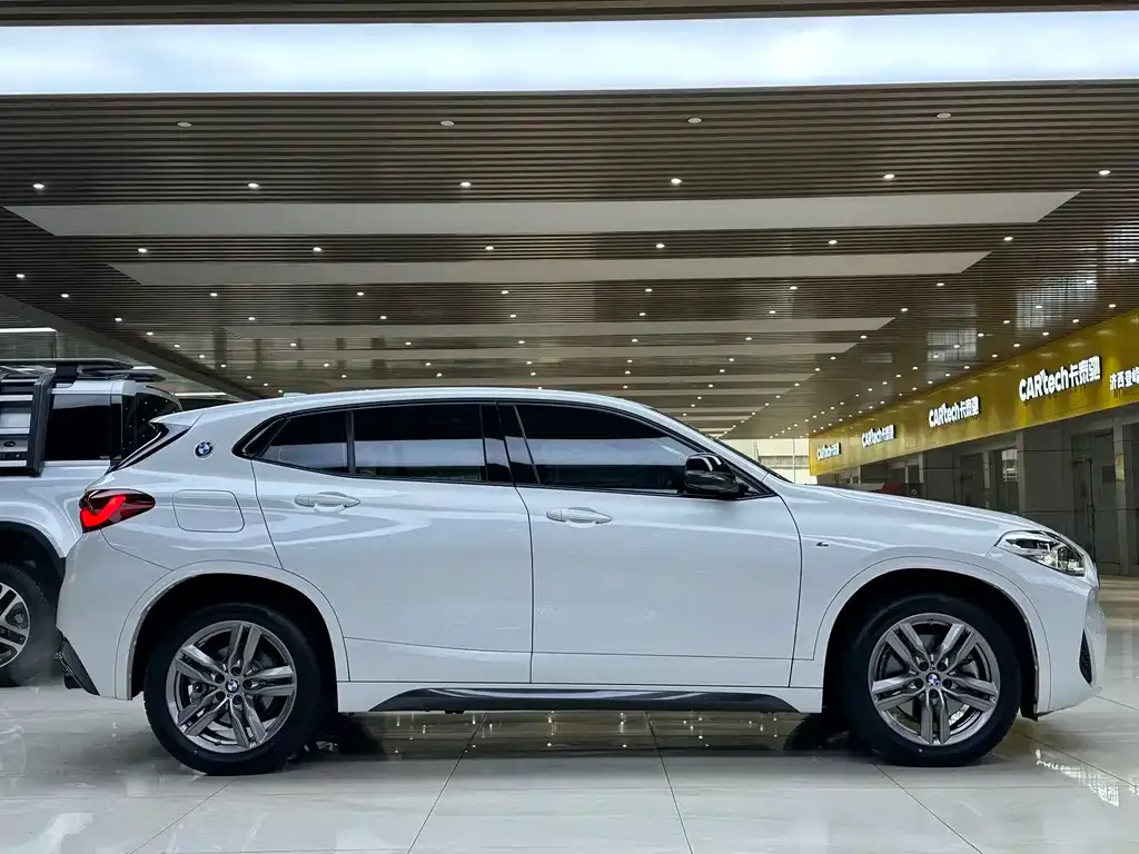 BMW X2 2023 из CN, фото 3
