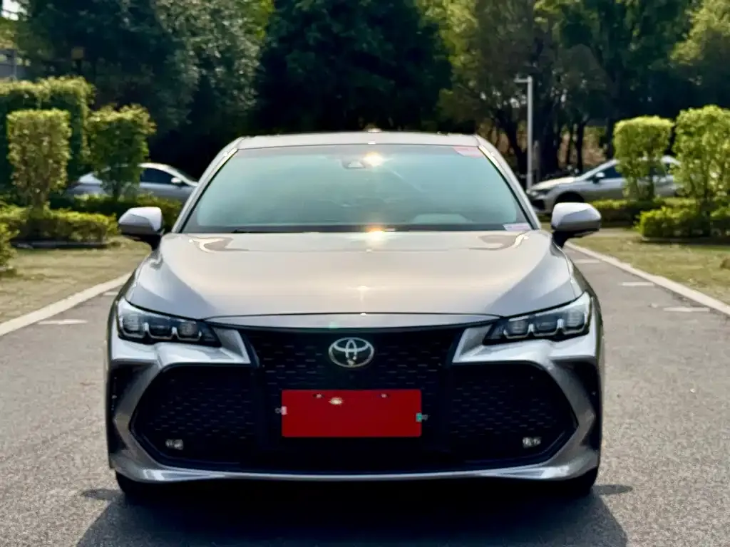 Toyota Avalon 2022 из CN, фото 2