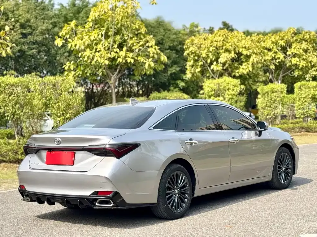 Toyota Avalon 2022 из CN, фото 3