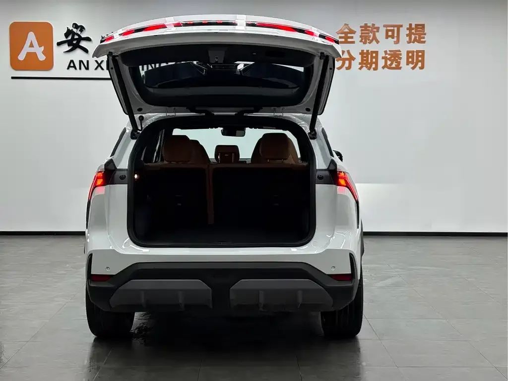 Geely Galaxy L7 — фото 10