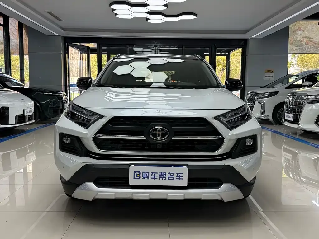 Toyota RAV4 — фото 2