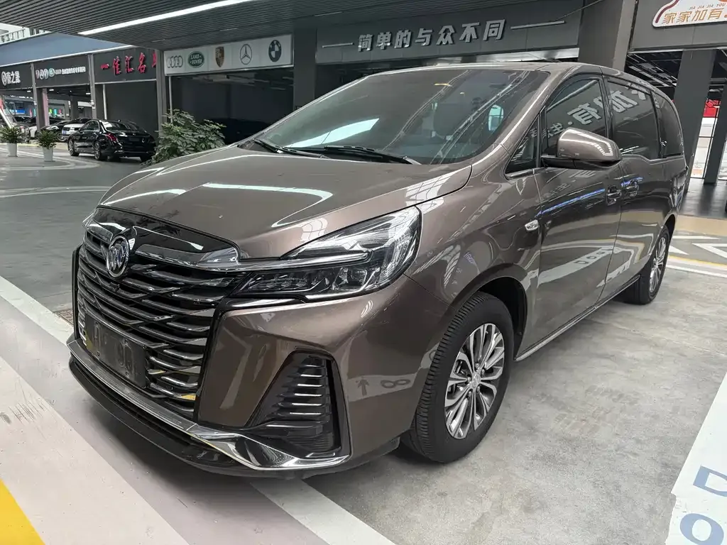 Buick GL8 2023 из CN, фото 1