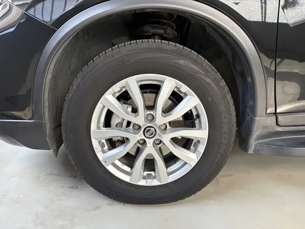 Nissan X-Trail — фото 9