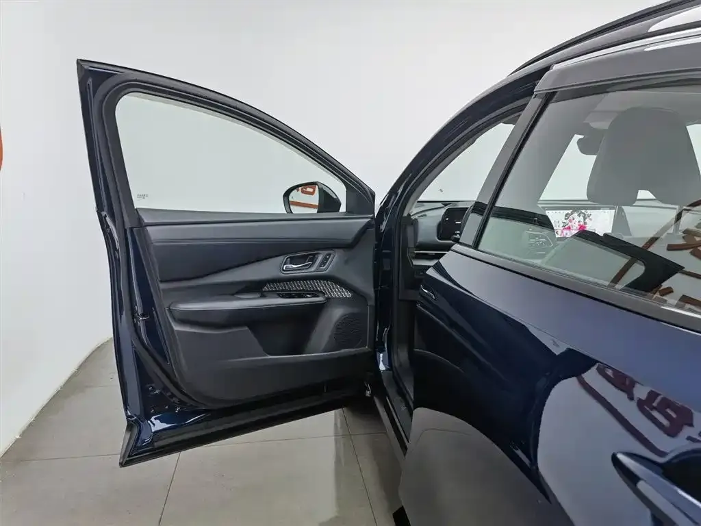 Nissan Ariya 2023 из CN, фото 3