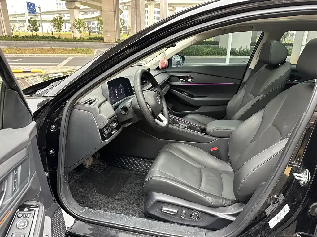 Honda Accord — фото 6