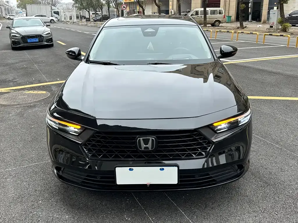 Honda Accord — фото 5