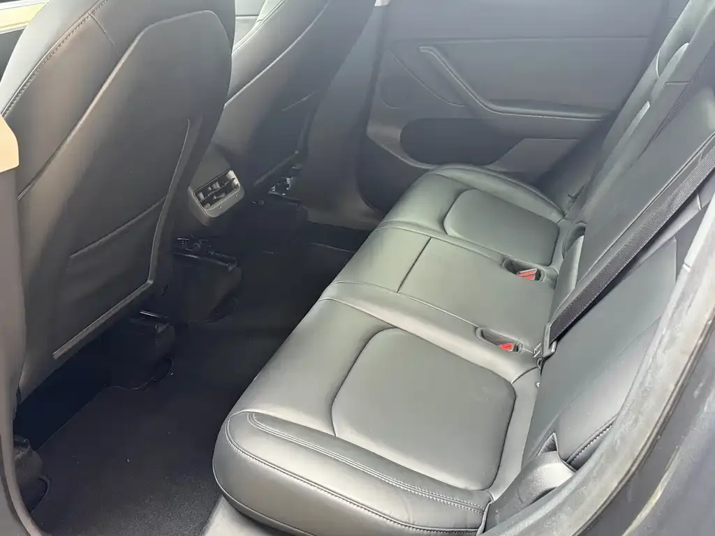 Tesla Model Y 2022 из CN, фото 2