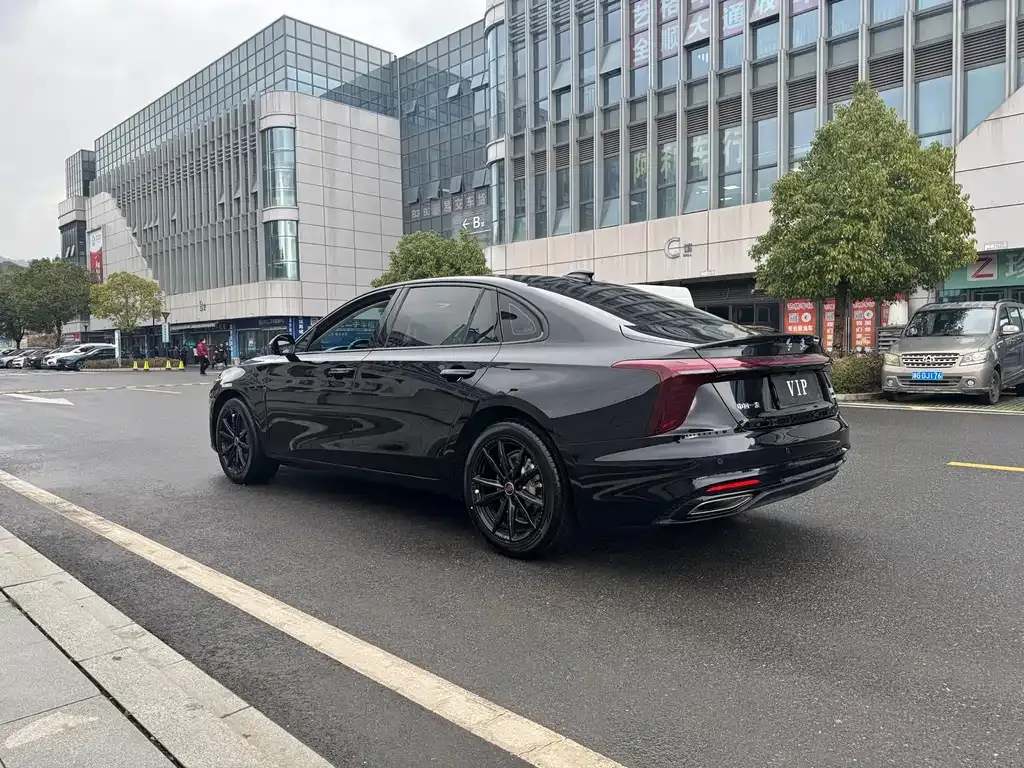 Hongqi H5 — фото 10