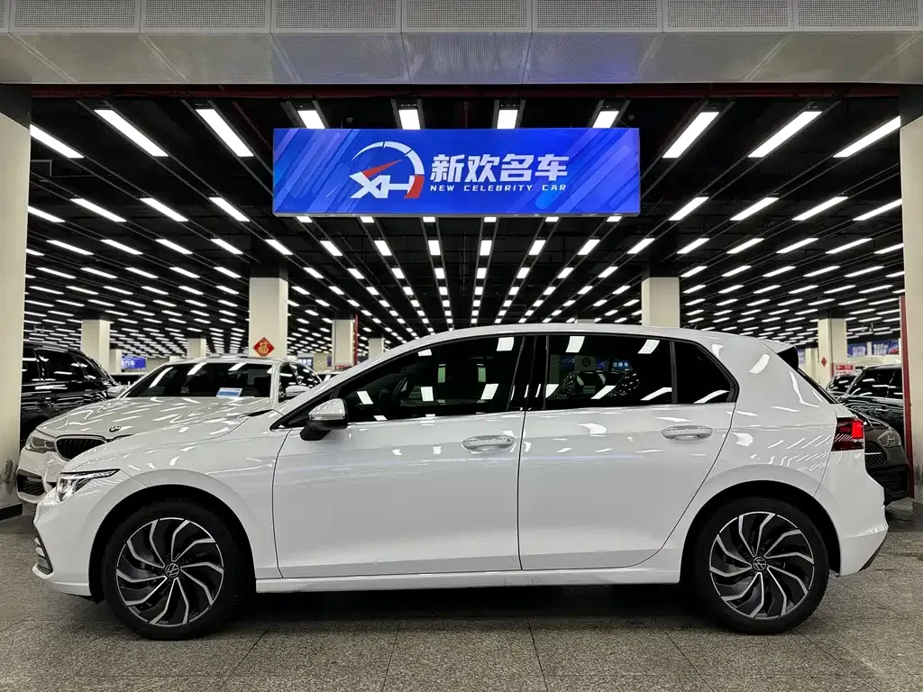 Volkswagen Golf 2022 из CN, фото 8
