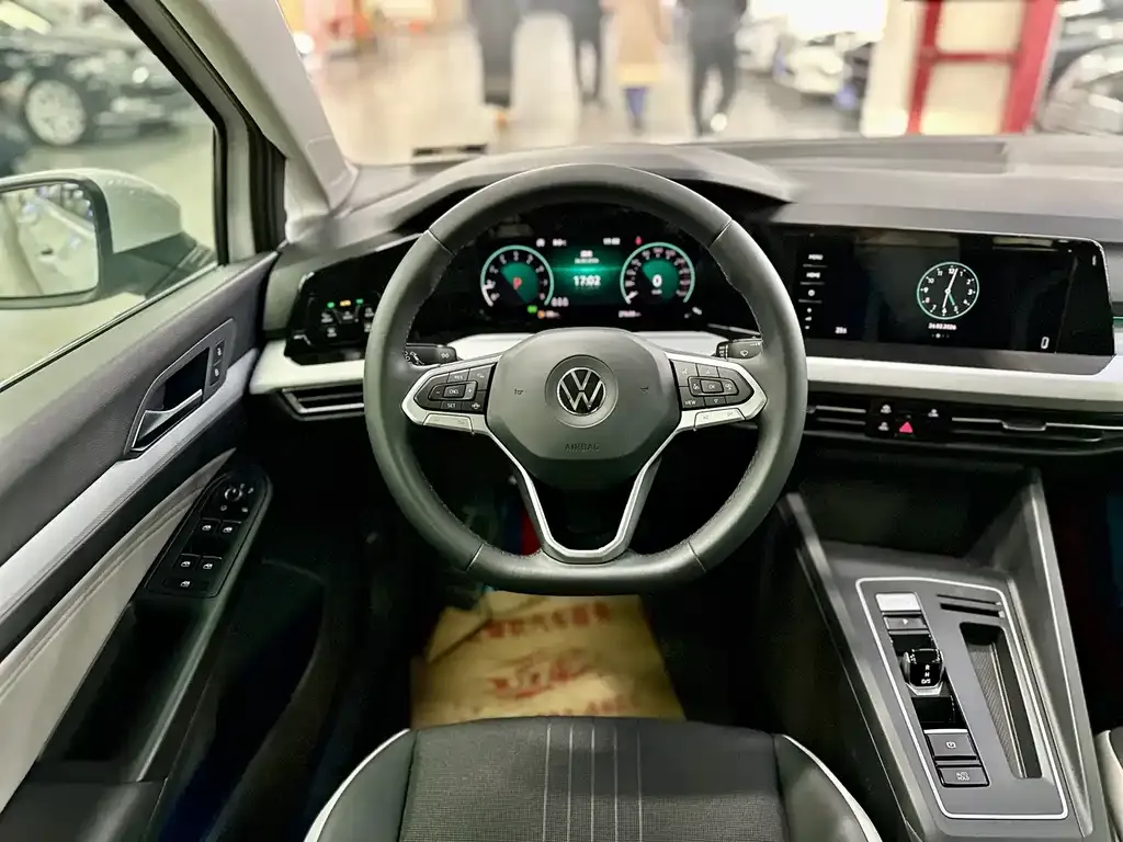 Volkswagen Golf 2022 из CN, фото 6