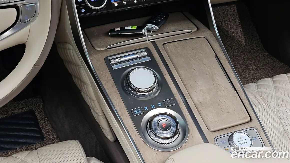 Genesis GV80 — фото 10