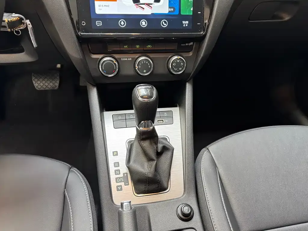 Skoda Octavia 2022 из CN, фото 5