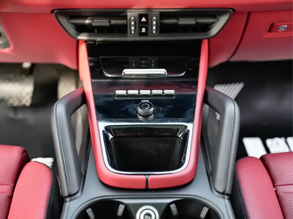 Porsche Cayenne 2023 из CN, фото 10
