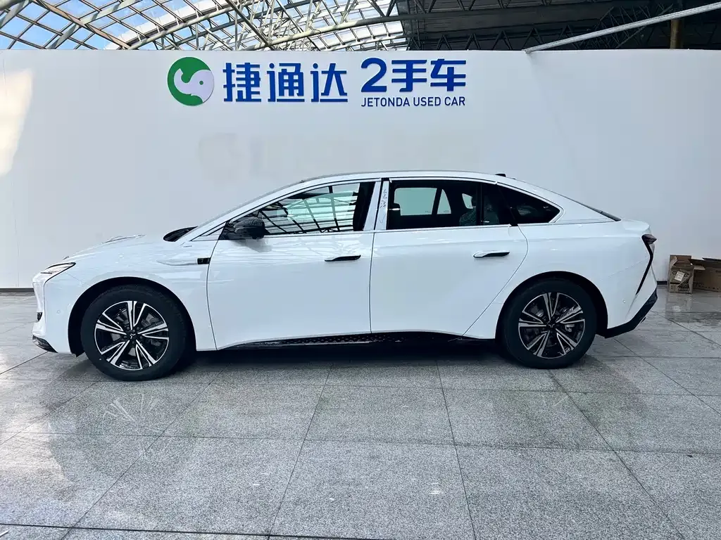 Hongqi EH7 — фото 9