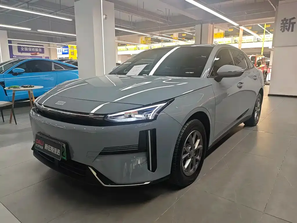 Geely Galaxy L6 — фото 1