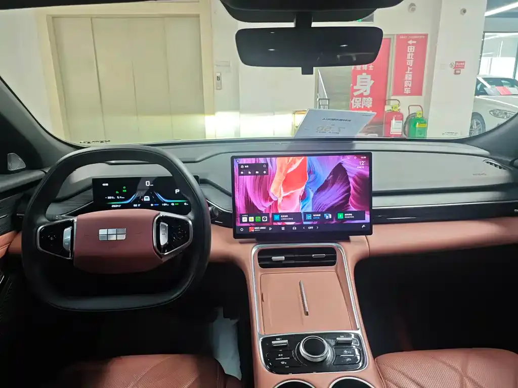Geely Galaxy L6 — фото 10