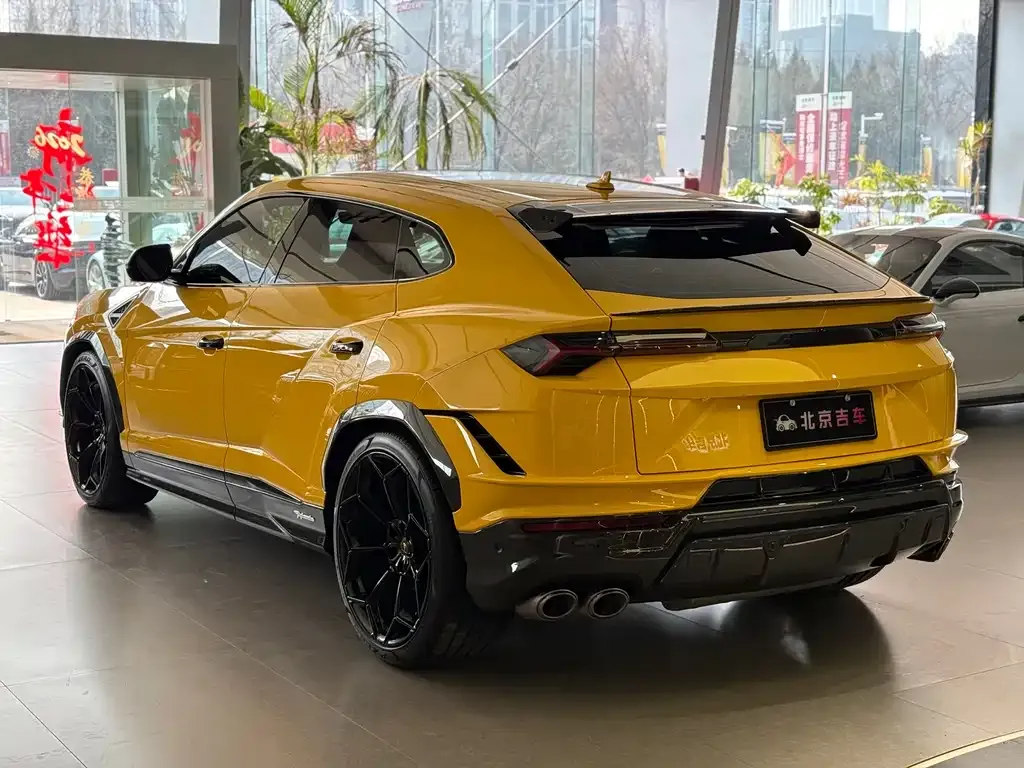 Lamborghini Urus 2024 из CN, фото 6