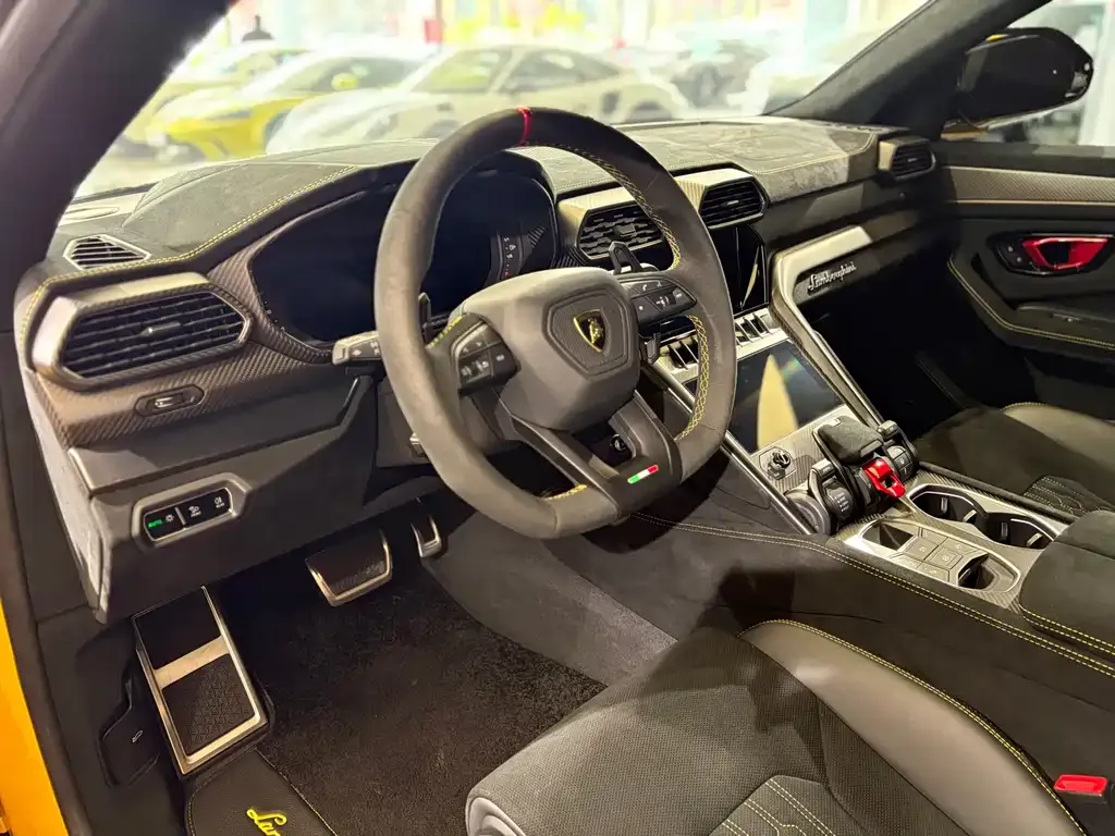 Lamborghini Urus 2024 из CN, фото 5