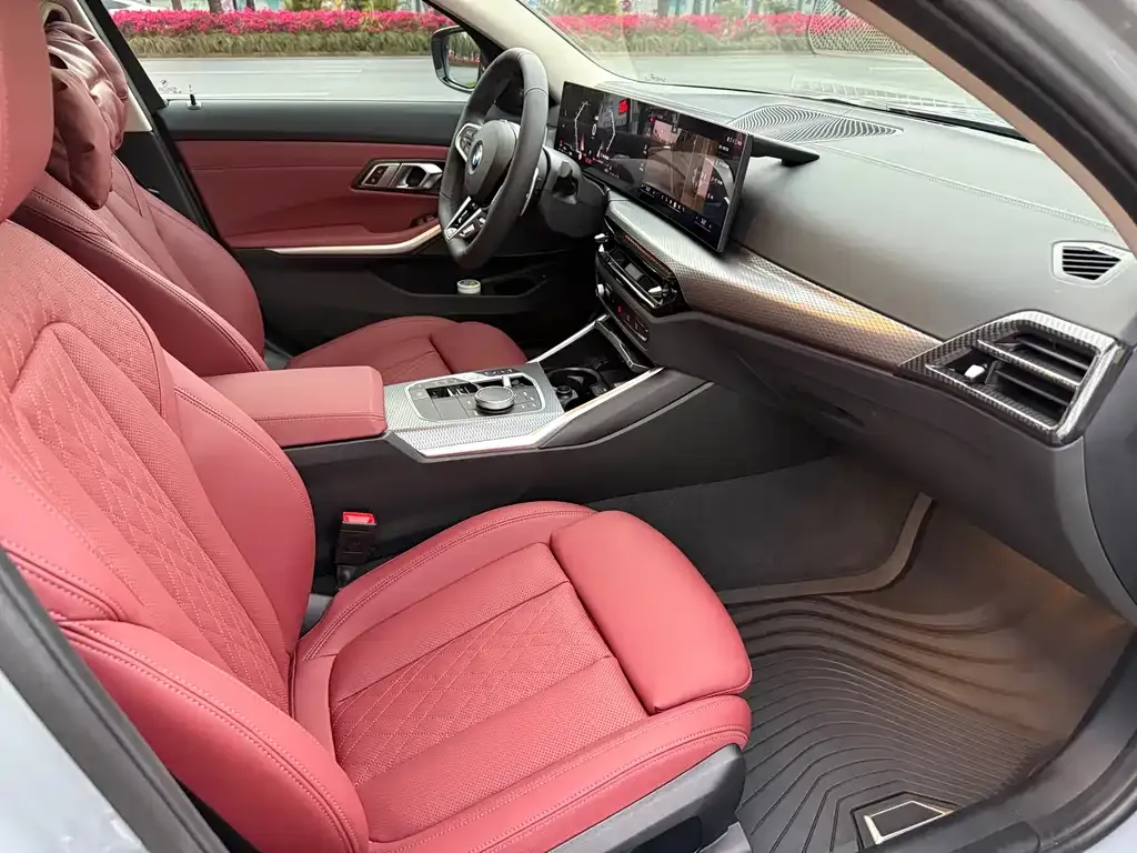 BMW 3 Series 2025 из CN, фото 4