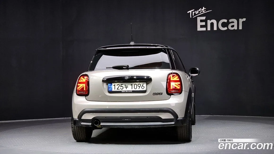 Mini Cooper 2022 из KR, фото 2