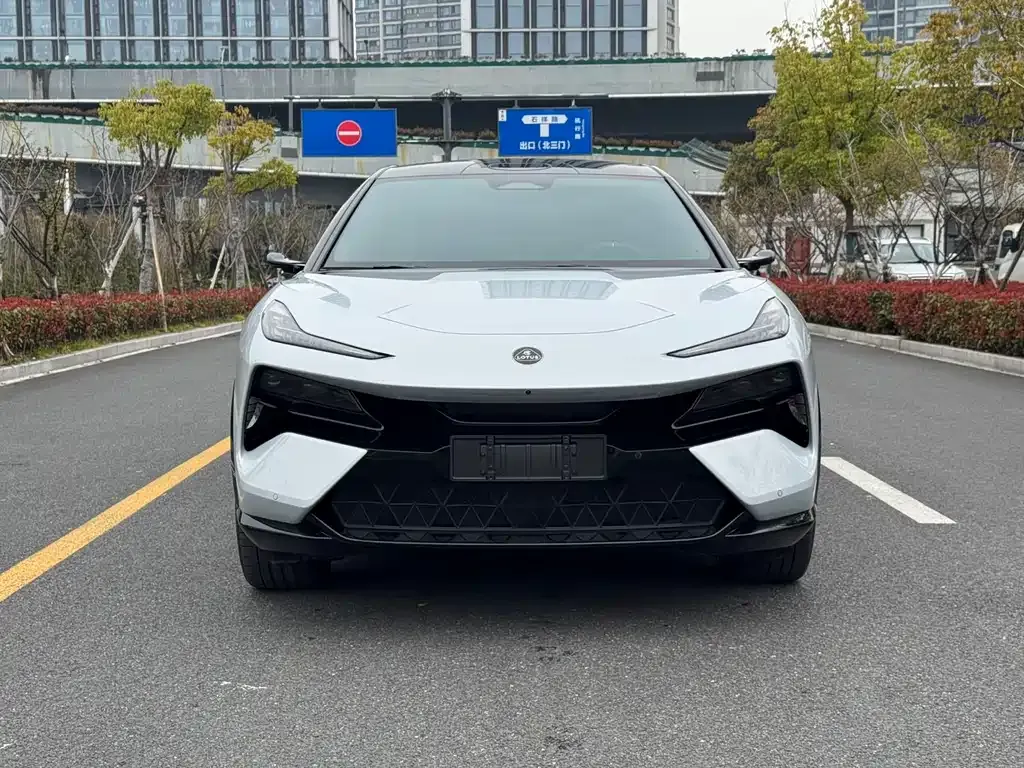 Lotus Eletre