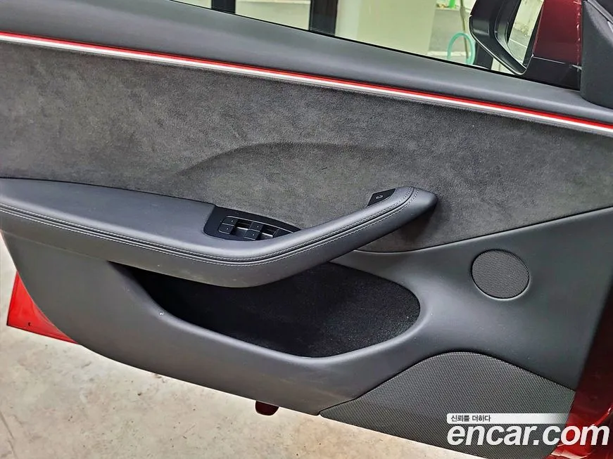Tesla Model 3 2024 из KR, фото 4