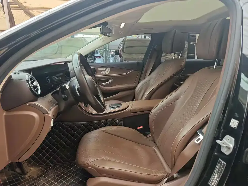 Mercedes-Benz E-Class 2021 из CN, фото 2