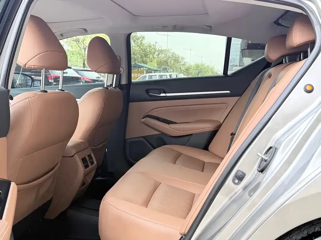 Nissan Teana 2023 из CN, фото 9