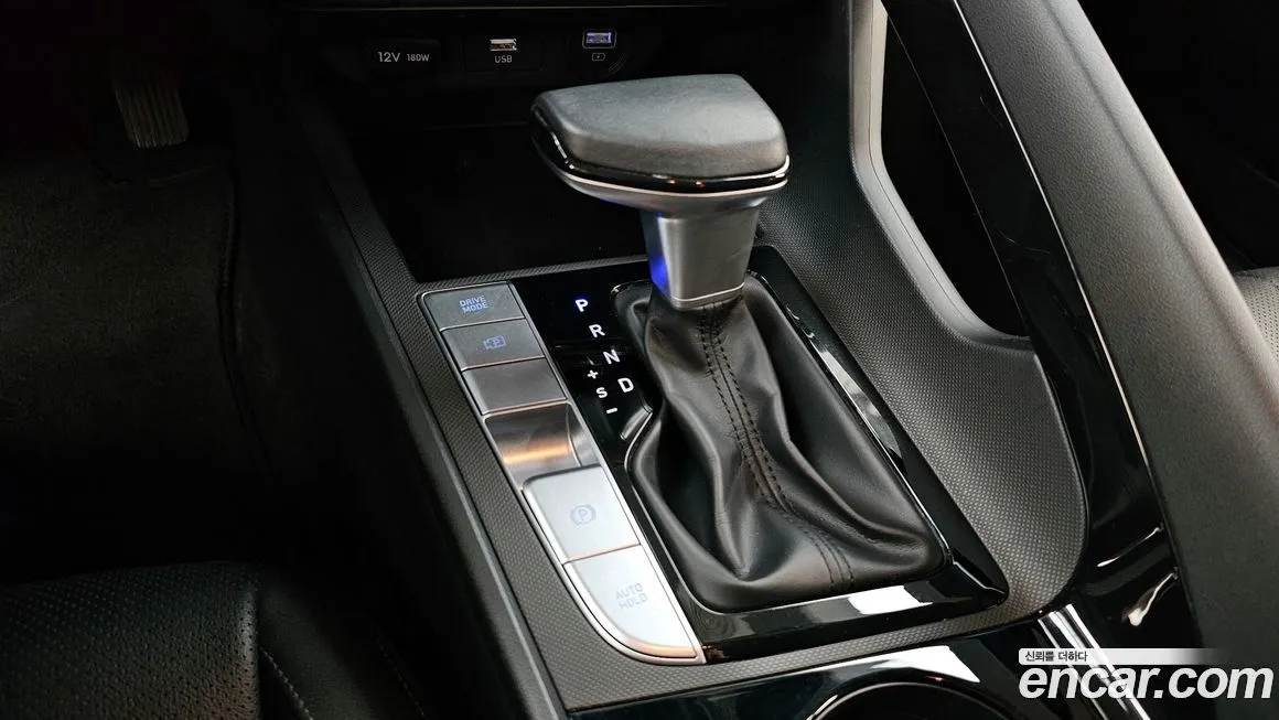 Hyundai AVANTE — фото 9
