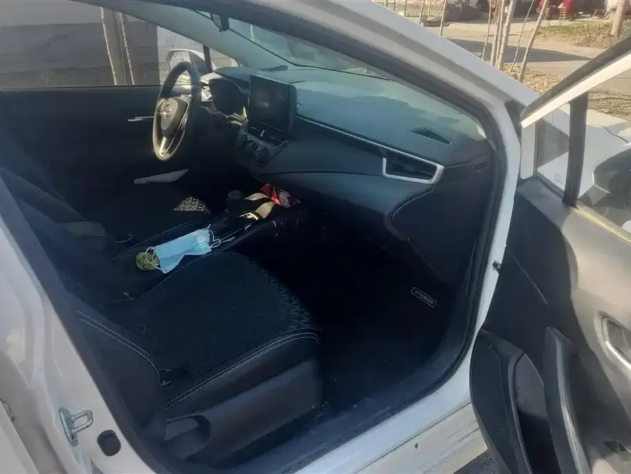 Toyota Corolla 2023 из CN, фото 2