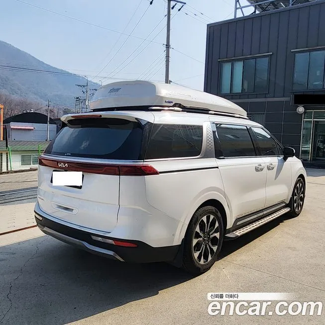 Kia Carnival — фото 10