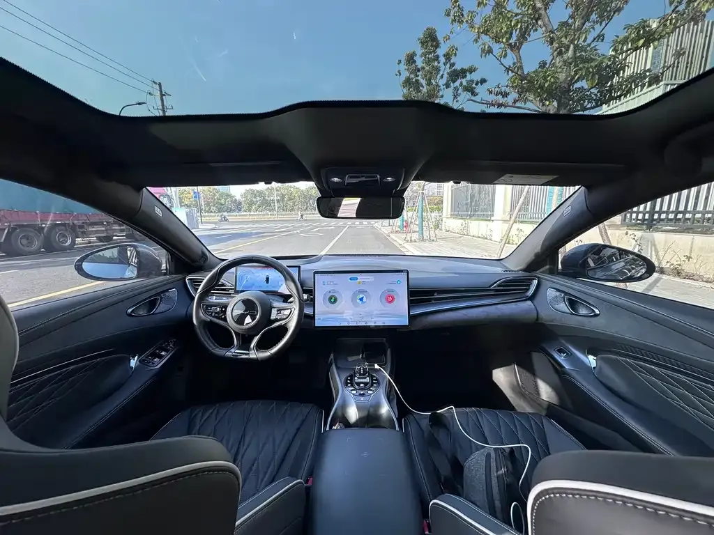 BYD Seal — фото 10