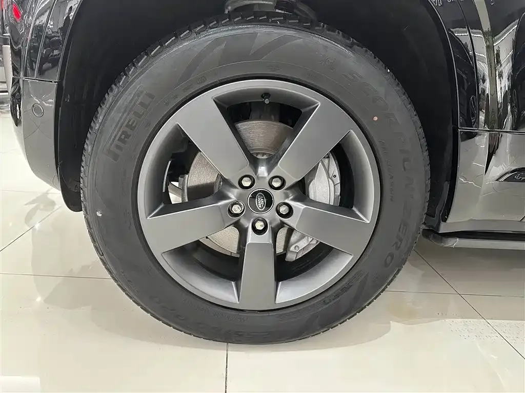 Land Rover Defender 2025 из CN, фото 6