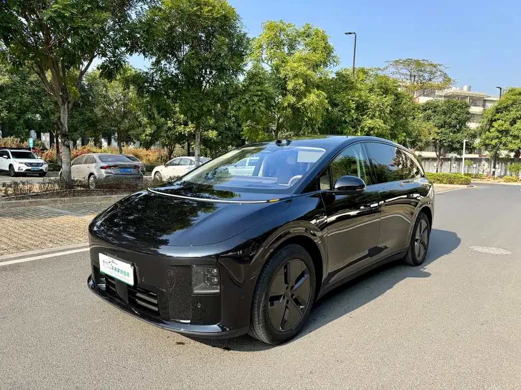 Li Auto i8 2025 из CN, фото 1