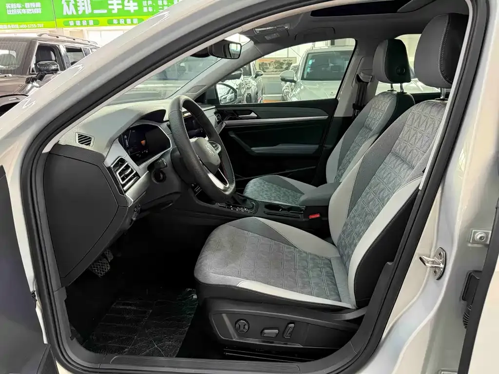Volkswagen Lavida 2023 из CN, фото 7