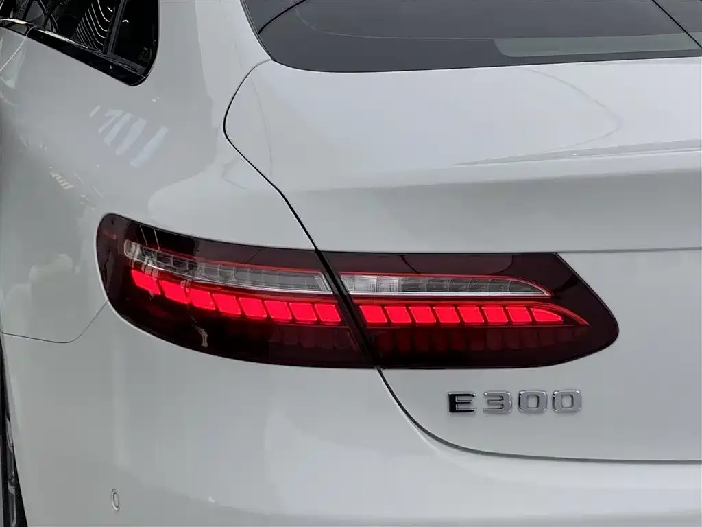 Mercedes-Benz E-Class (Import) 2023 из CN, фото 2