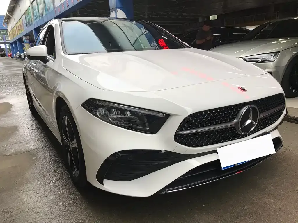 Mercedes-Benz A-Class 2023 из CN, фото 9