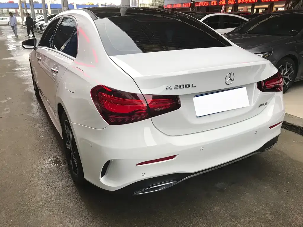 Mercedes-Benz A-Class 2023 из CN, фото 4