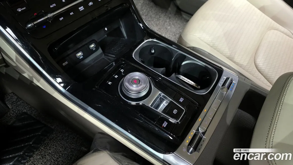 Kia Carnival — фото 10