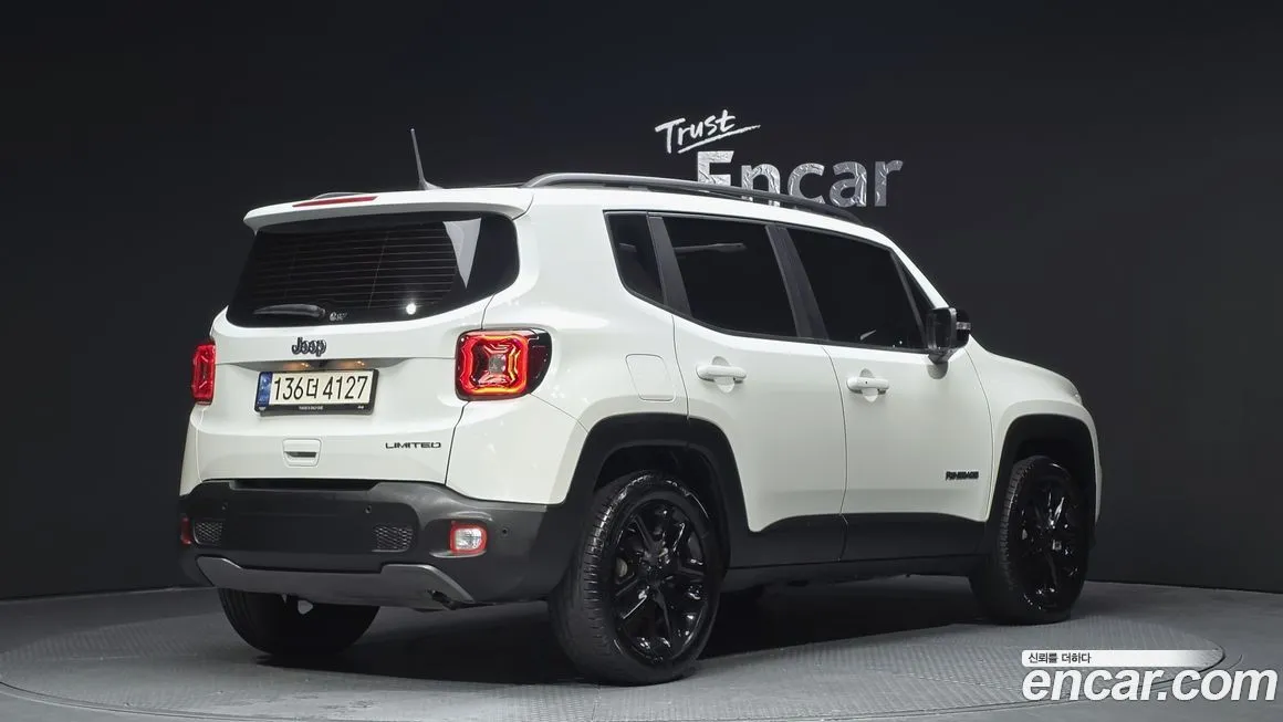 Jeep Renegade 2023 из KR, фото 2