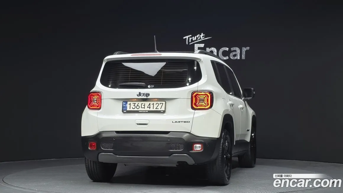 Jeep Renegade 2023 из KR, фото 9
