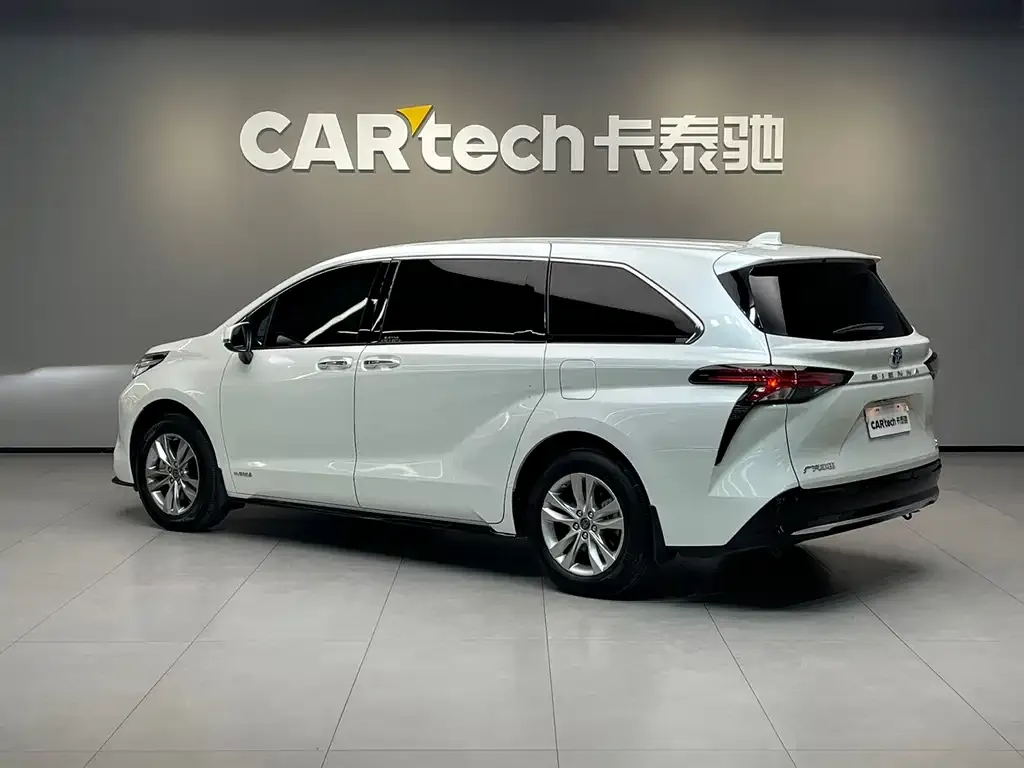 Toyota Sienna 2024 из CN, фото 10