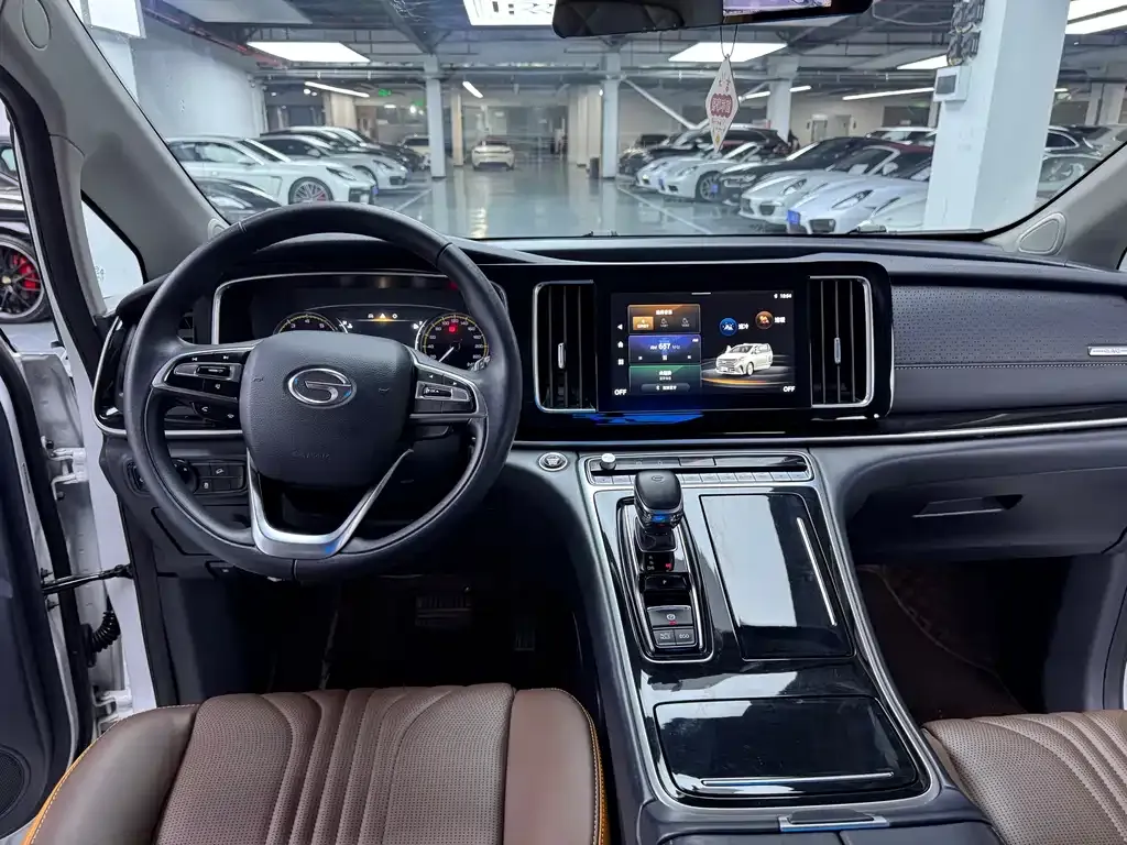 GAC Motor Trumpchi M8 — фото 9