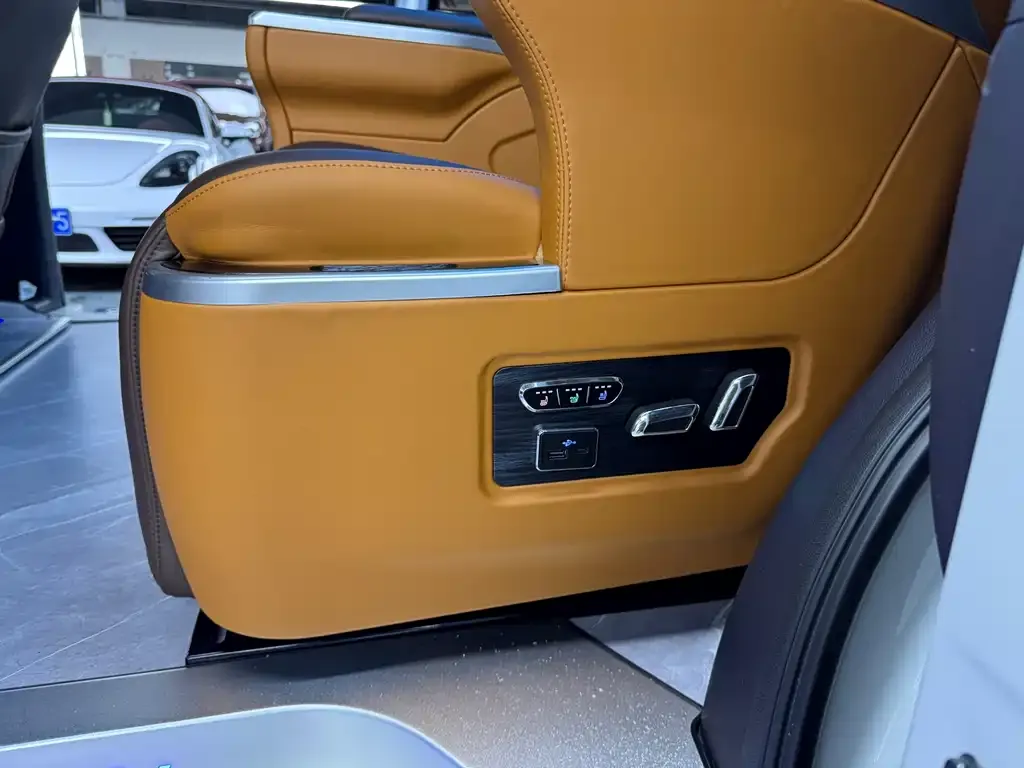 GAC Motor Trumpchi M8 — фото 2