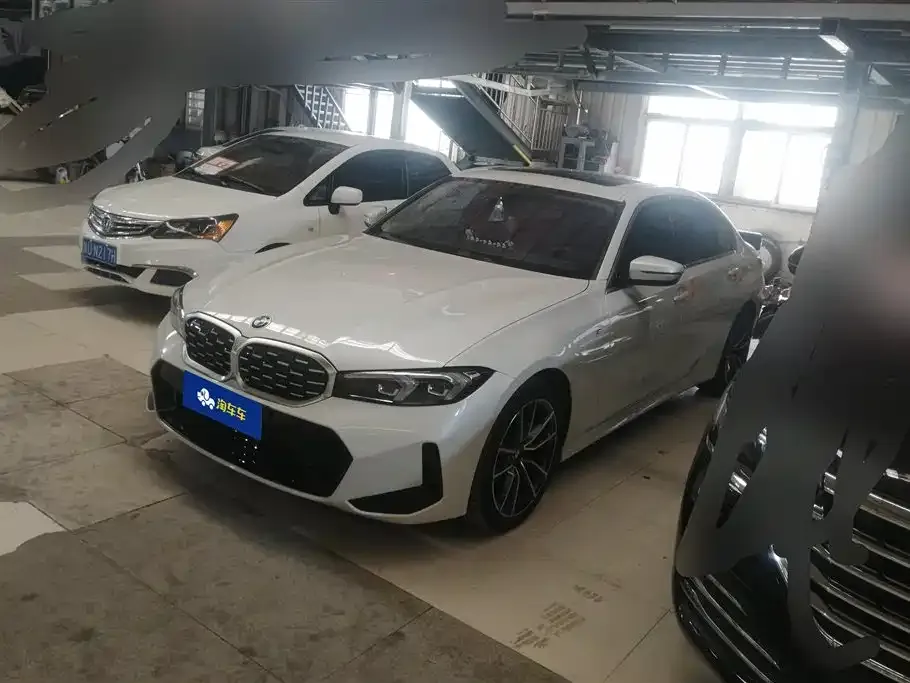 BMW 3 Series 2023 из CN, фото 1