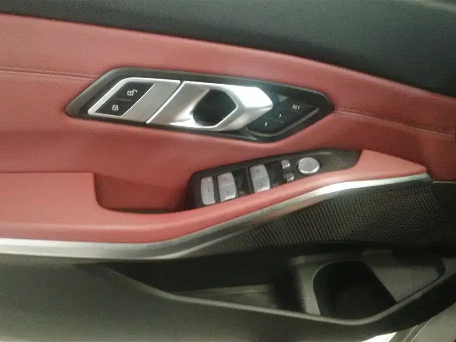 BMW 3 Series 2023 из CN, фото 7
