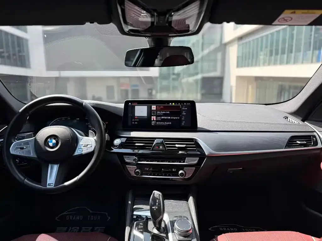 BMW 5 Series — фото 3